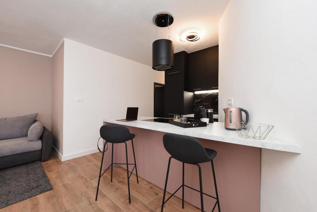 Malako Family Apartments Seline Extérieur photo