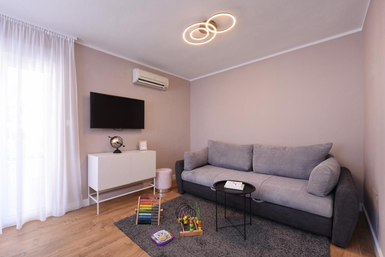 Malako Family Apartments Seline Extérieur photo
