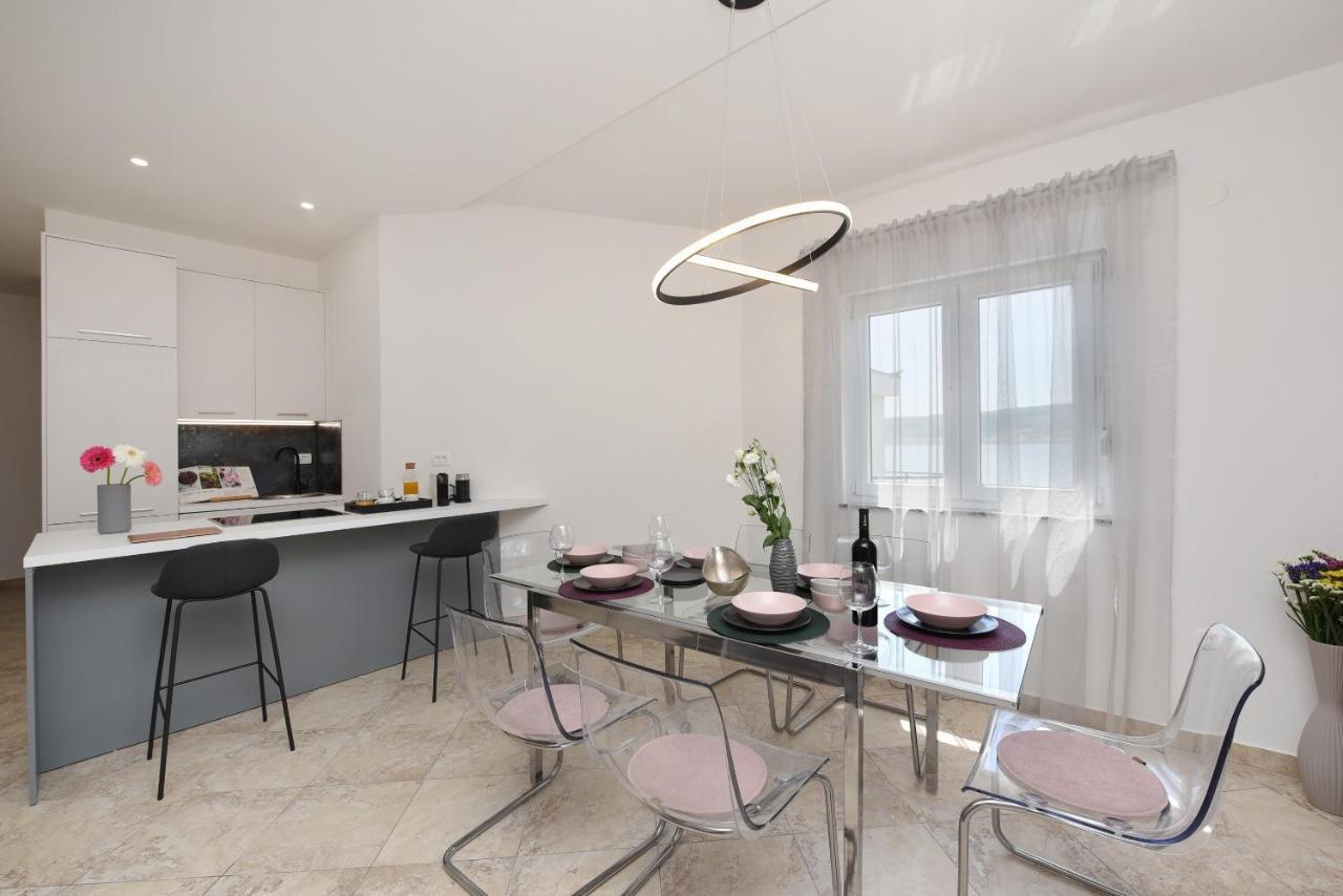 Malako Family Apartments Seline Extérieur photo